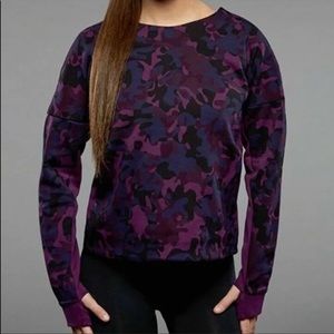 Nike tech fleece sweatshirt sweater purple camouflage thumb hole women’s  small
